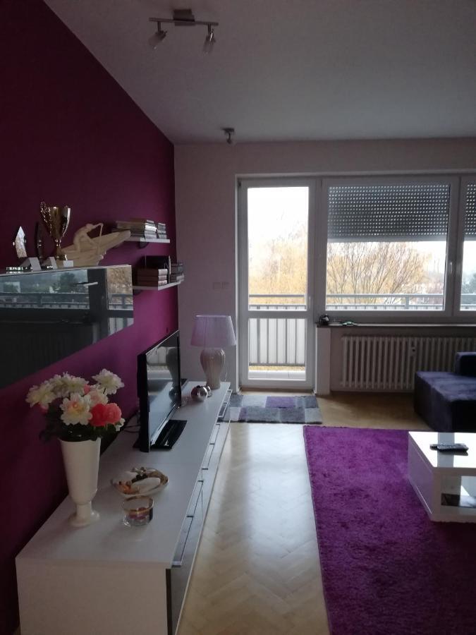 Plne Vybaveny Apartman Polni 1299 Leilighet Kojetín Eksteriør bilde
